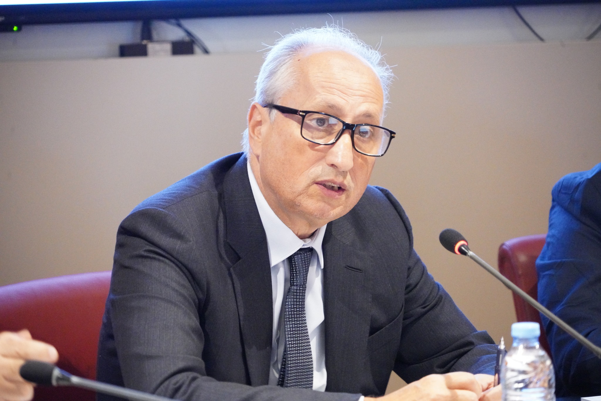 "نفخ النقاط" يربك المدرسة العمومية... برادة يكشف فروقات مقلقة في تقييم التلاميذ