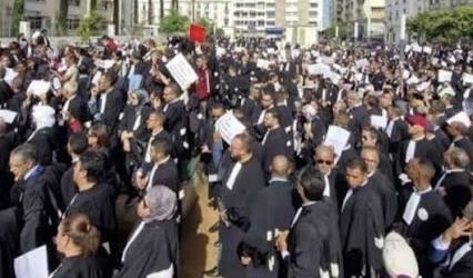 جمعية هيئات المحامين تلوّح بخطوات تصعيدية قبيل الحسم في مشروع قانون المهنة