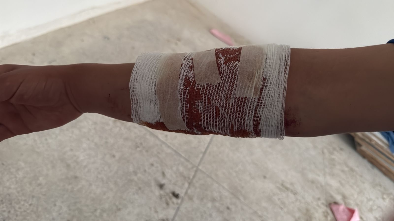 إيموزار كندر..تلميذة مقبلة على اجتياز امتحانات البكالوريا تتعرض لمحاولة سرقة واعتداء بالسلاح الأبيض