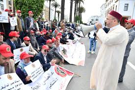 المحكمة الدستورية تُسقط مواد مثيرة للجدل في قانون مهنة العدول بعد أشهر من الاحتجاجات