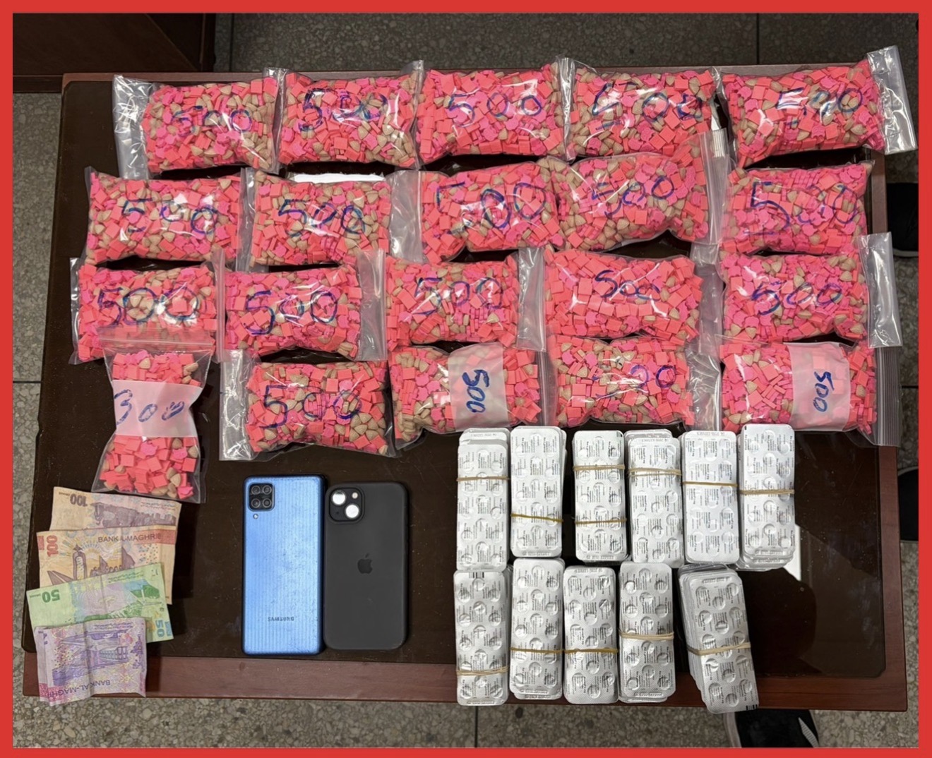 فاس: توقيف شاب وحجز أزيد من 15 ألف قرص مخدر بمحطة القطار