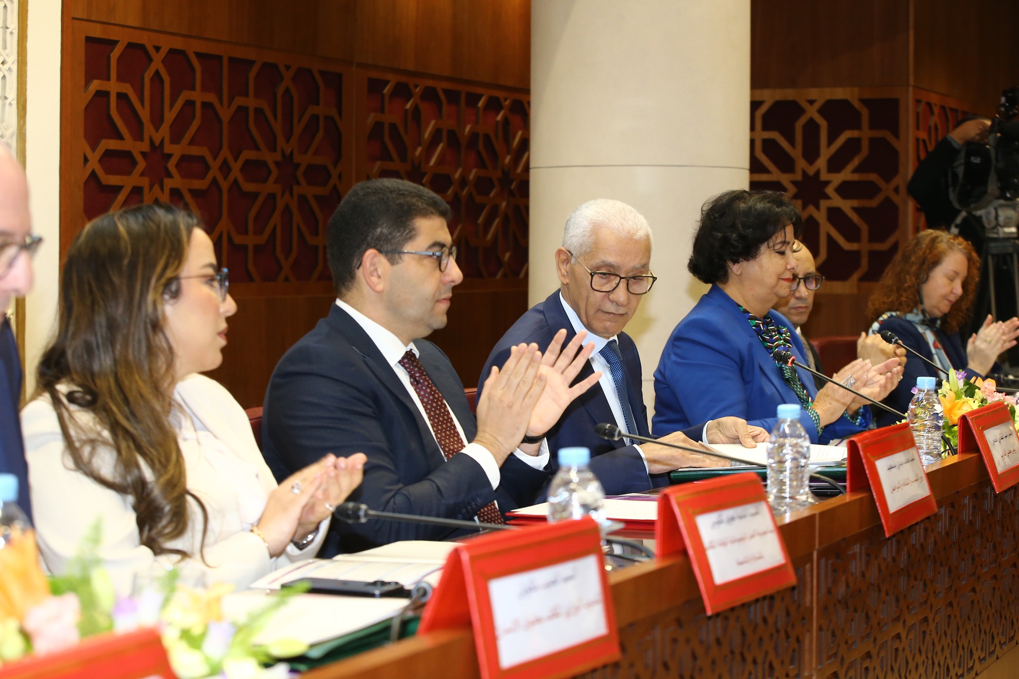 التمكين السياسي للمرأة.. بنسعيد يدعو إلى تحويل المناصفة من مبدأ دستوري إلى ممارسة يومية