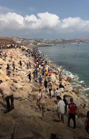 سبتة.. حين يتحول البحر إلى طريق للهروب