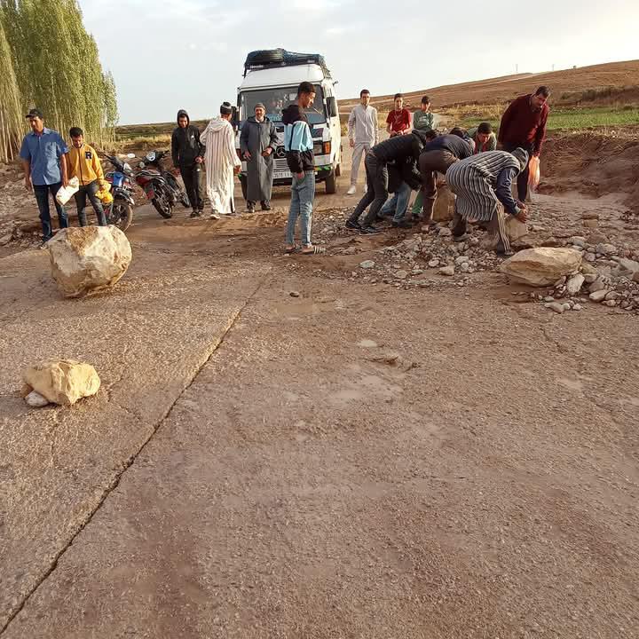 إقليم بولمان ..معاناة ساكنة دوار ايت عبد الله بجماعة المرس بعد انهيار الجسر