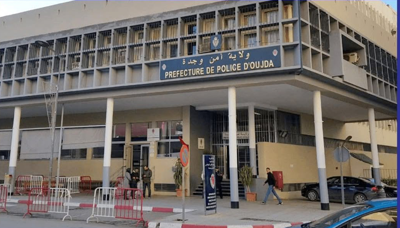 بتنسيق مع "ديستي"، أمن وجدة يطيح بمنتحلي صفة ينظمها القانون