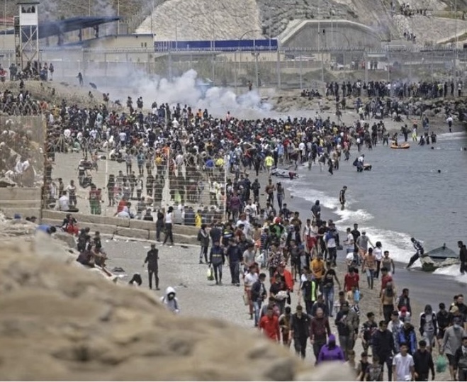 أسئلة معلقة فوق أمواج البحر